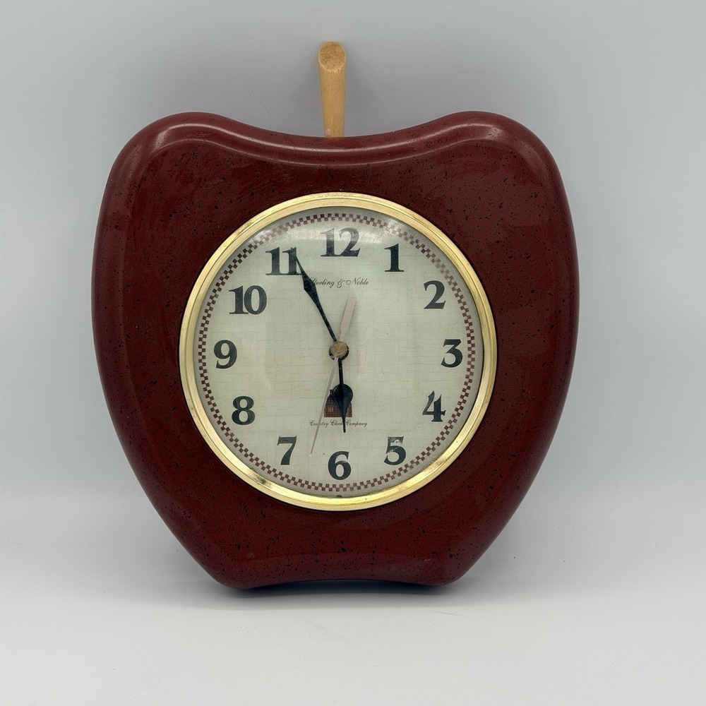 Vintage , sterling and noble red apple wall clock , country kitchen farmhouse .